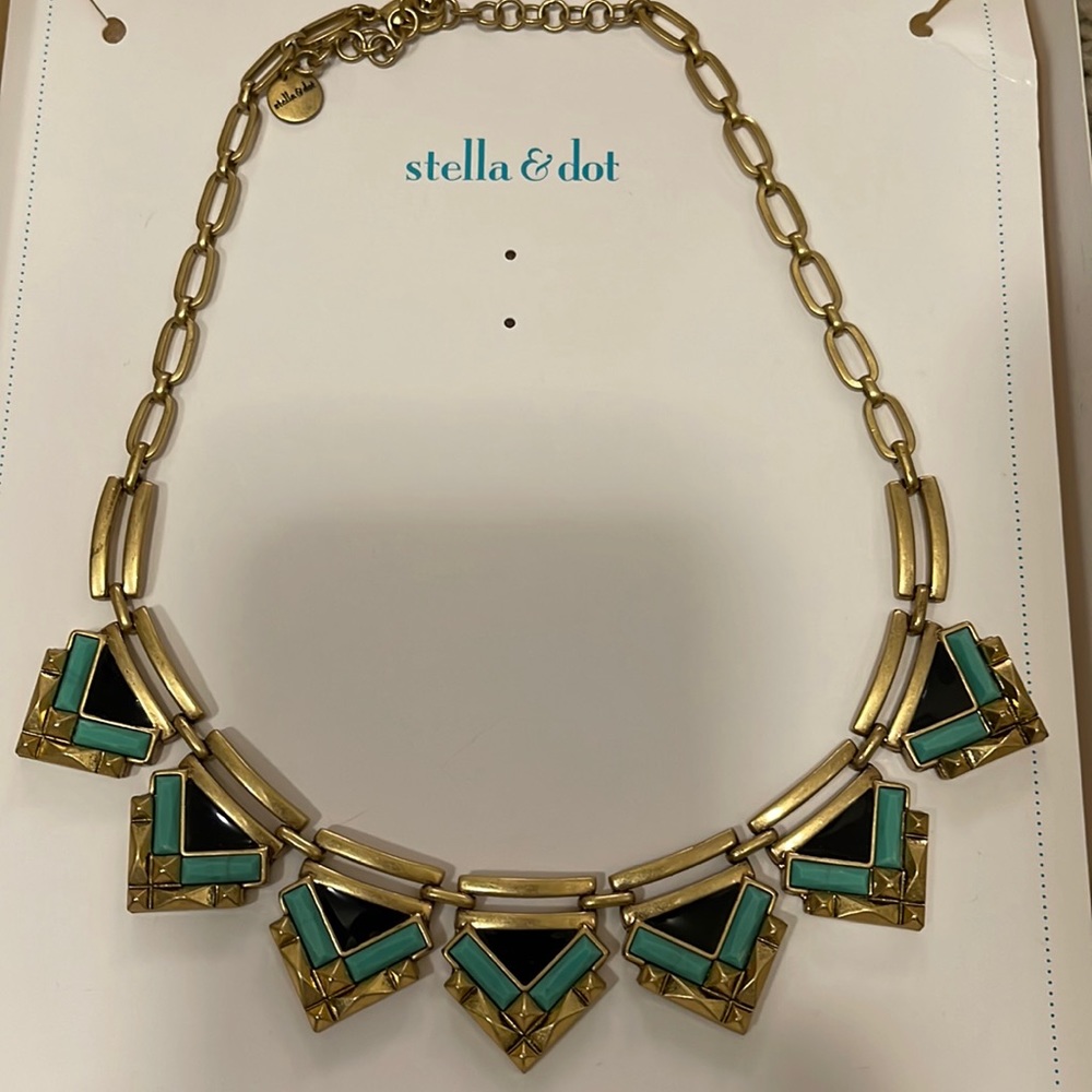 Stella and dot statement necklace